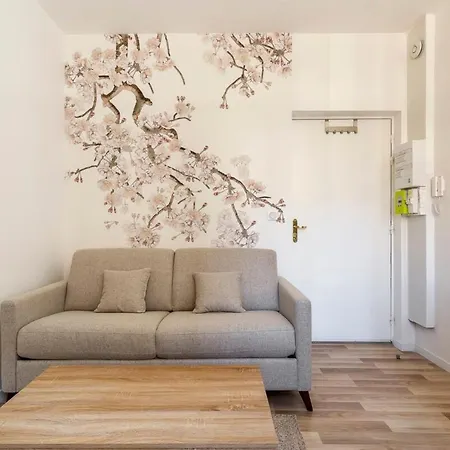 Studio Equipé Boulevard Stalingrad -2 Personnes *